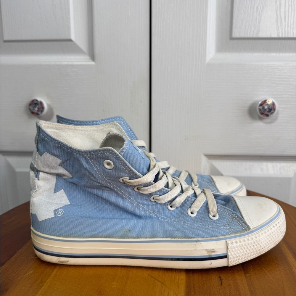 Forever Collectible NC North Carolina Tar Heels‎ men’s 9 women’s 10.5